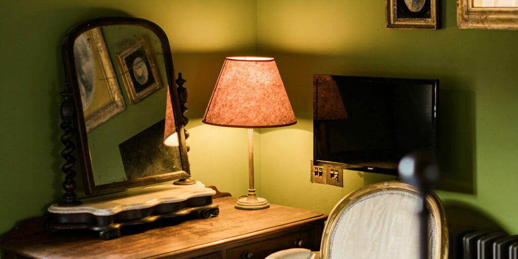Grooms Cottage Perlino Bedroom Dressing Table St Giles House Accommodation